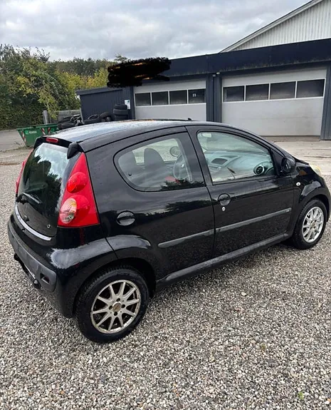 Peugeot 107 2007 photo 3