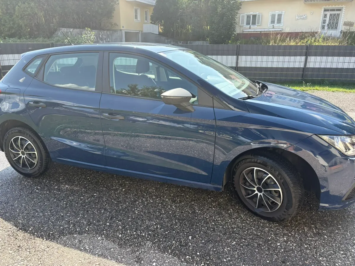 Seat Ibiza 2017 photo 3