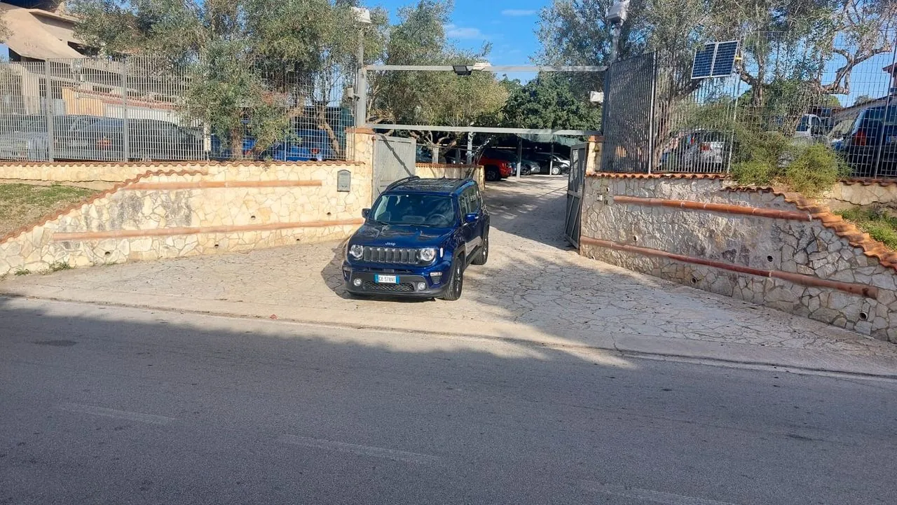Jeep Renegade 2020 photo 2