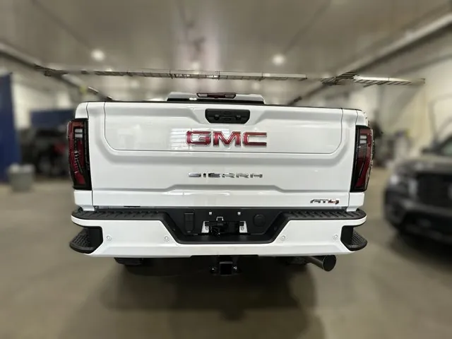 GMC Sierra 3500Hd 2026 photo 5
