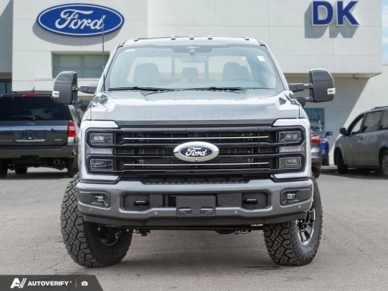 Ford F-350 Super Duty 2027 photo 2