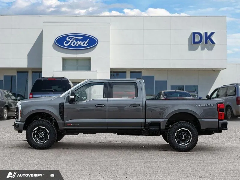 Ford F-350 Super Duty 2027 photo 3