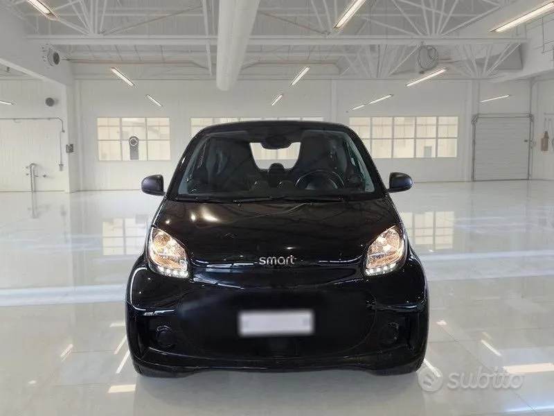 Smart Fortwo 2021 photo 2