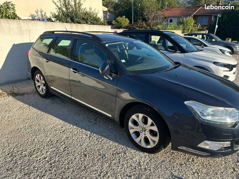 Citroen C5 2011 photo 2