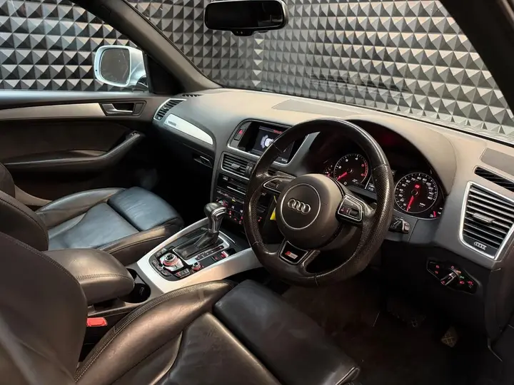 Audi Q5 2015 photo 2