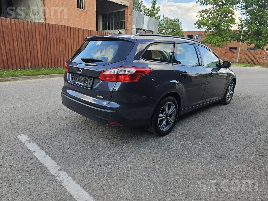 Ford Focus 2014 photo 4