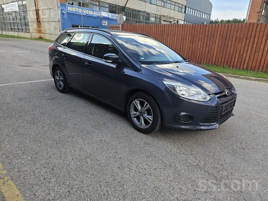 Ford Focus 2014 photo 3