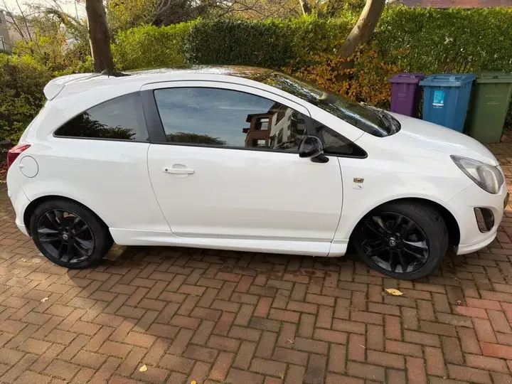 Vauxhall Corsa 2013 photo 4