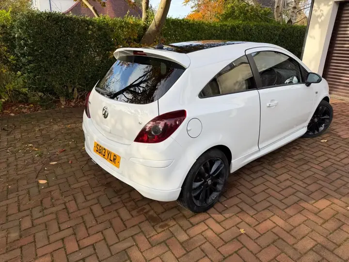 Vauxhall Corsa 2013 photo 5