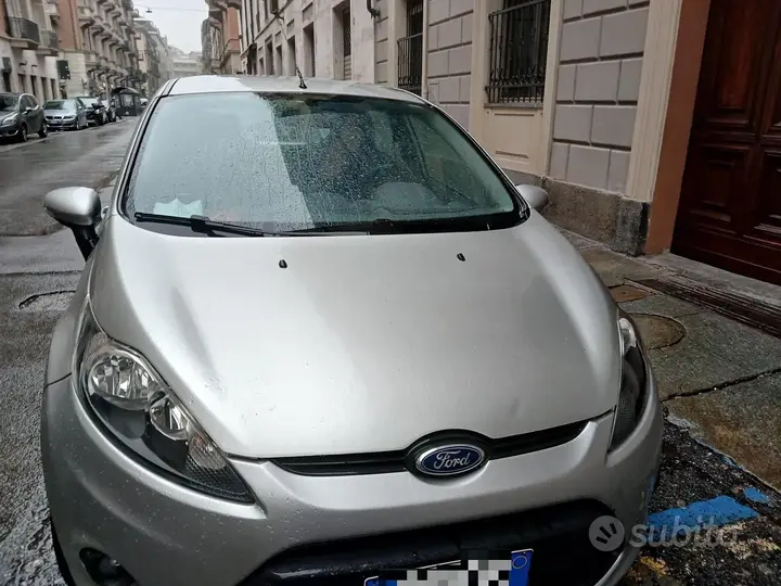 Ford Fiesta 2010 photo 3
