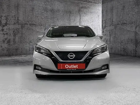 Nissan Leaf 2018 photo 2