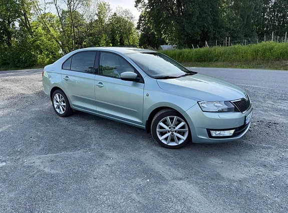 Skoda Rapid 2013 photo 4