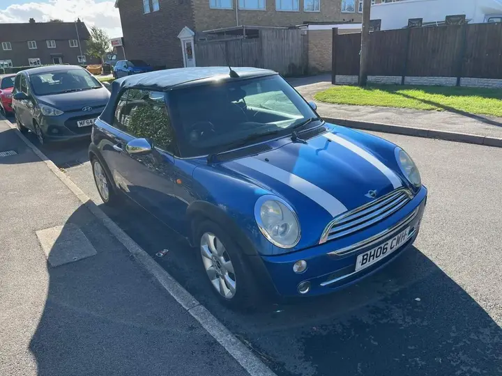 Mini Convertible 2006 photo 3