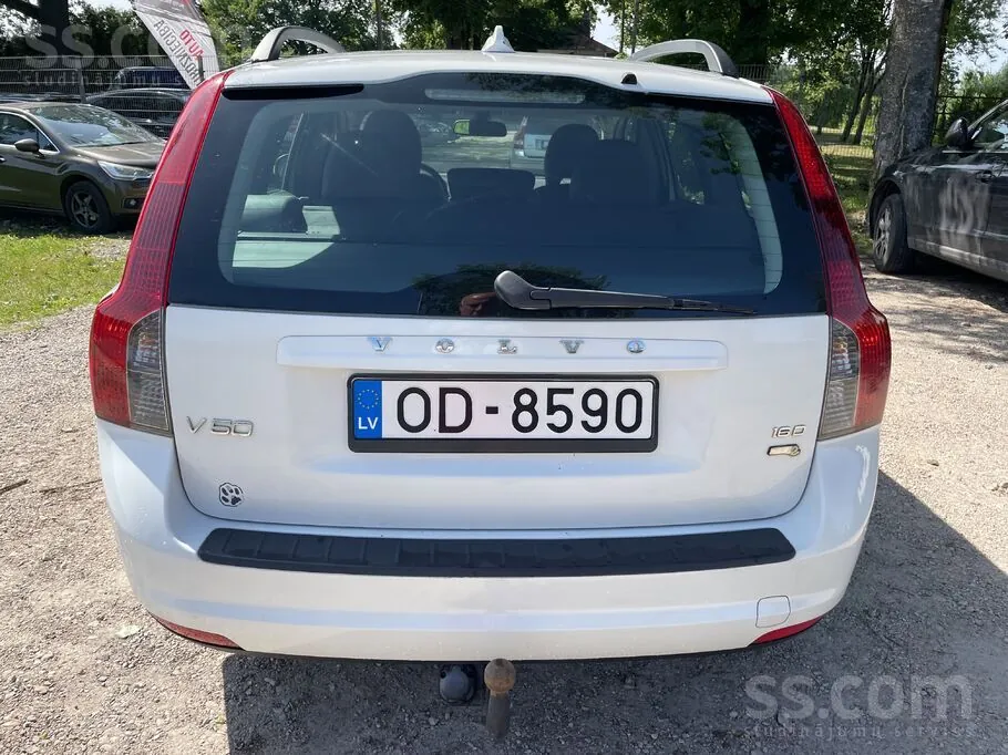 Volvo V50 2009 photo 4