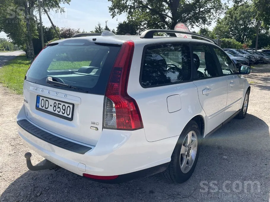 Volvo V50 2009 photo 5