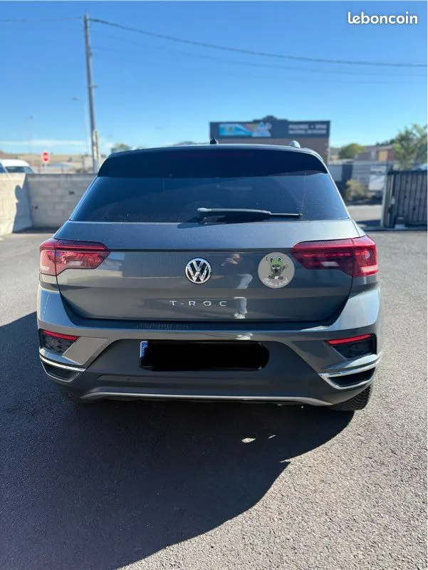 Volkswagen T-Roc 2018 photo 2
