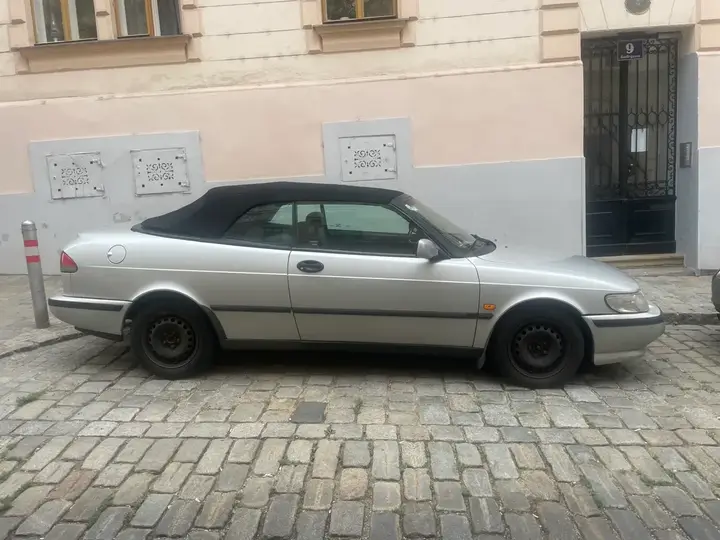 Saab 900 1997 photo 2