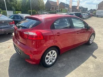 Kia Rio 2015 photo 3