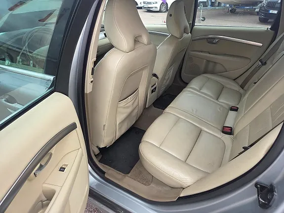Volvo V70 2008 photo 4