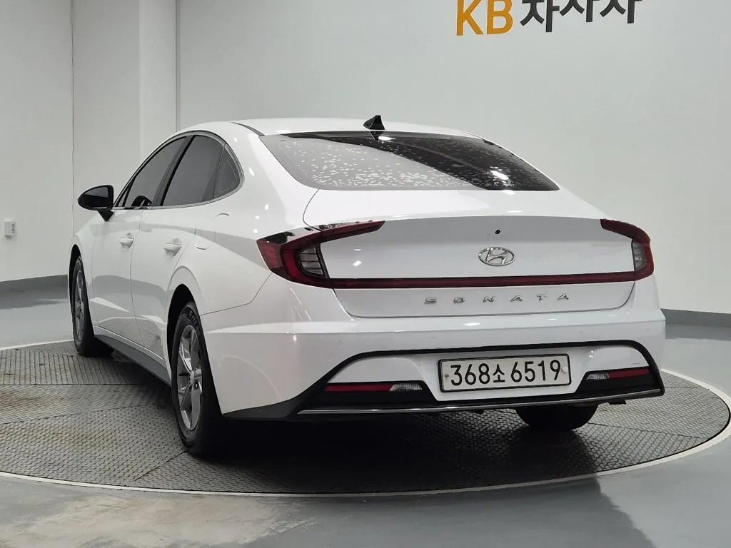 Hyundai Sonata 2020 photo 2