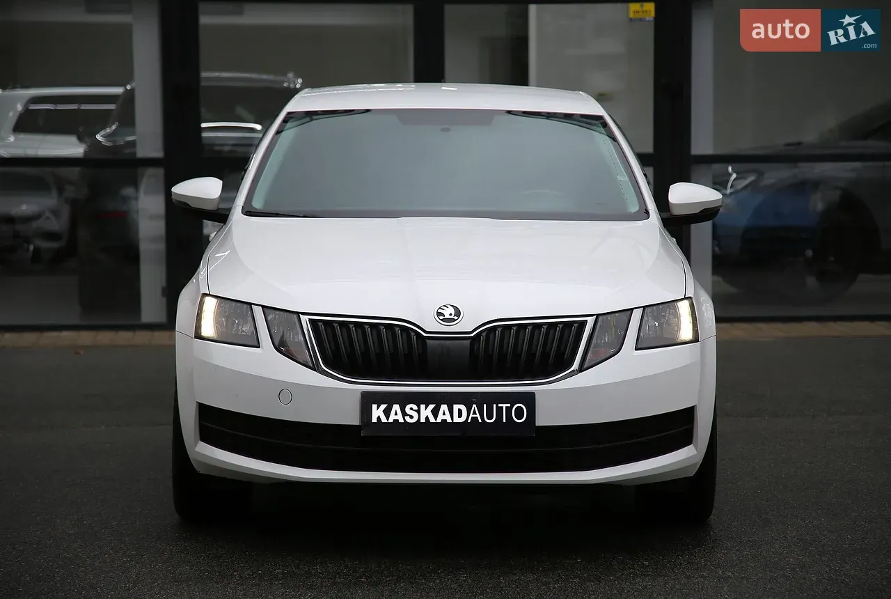 Skoda Octavia 2020 photo 2