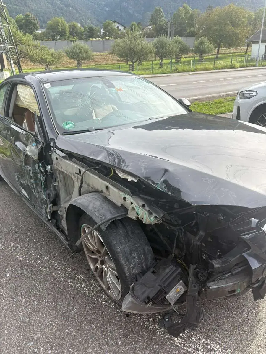 BMW 3 Series 2009 photo 3