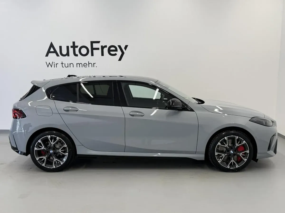 BMW 1 Series 2026 photo 3