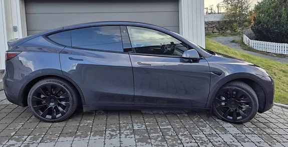 Tesla Model Y 2021 photo 5