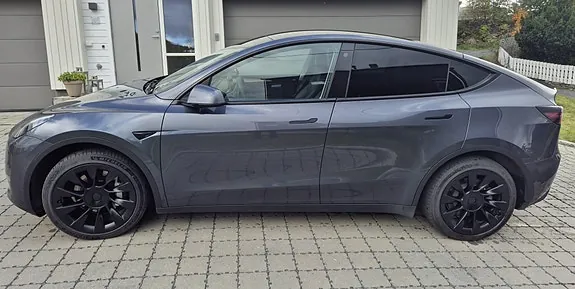 Tesla Model Y 2021 photo 4