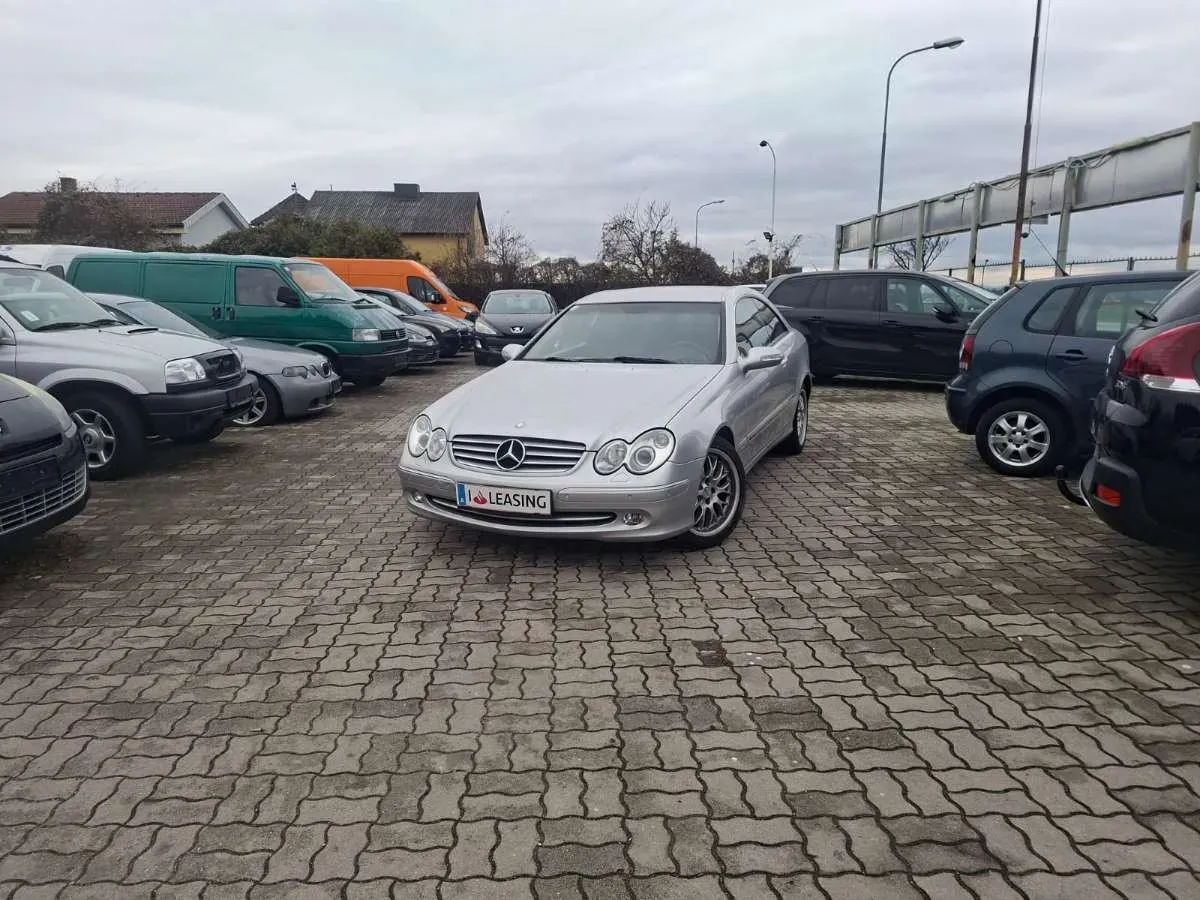 Mercedes-Benz Clk-Class 2003 photo 2