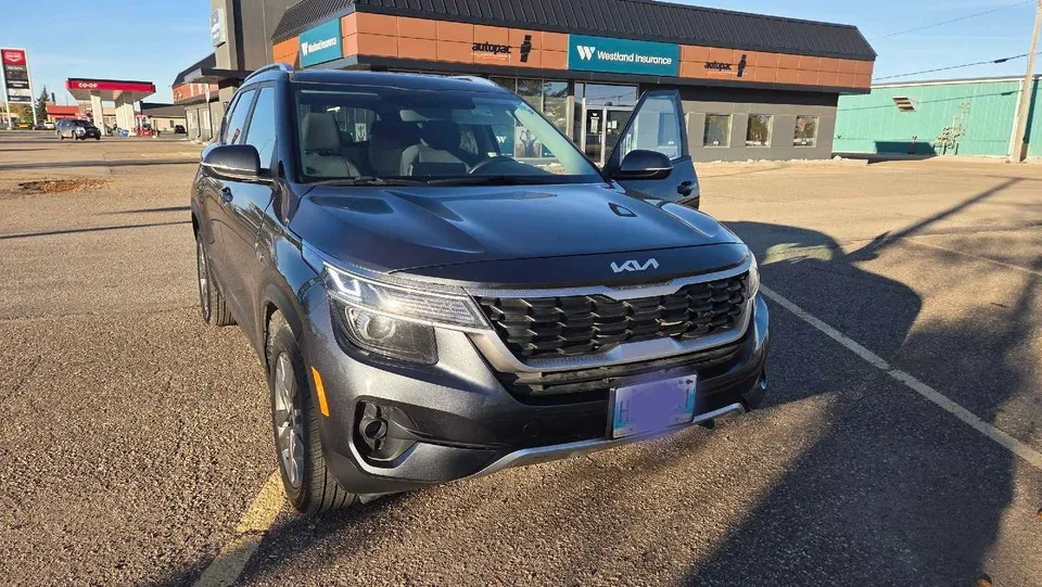 Kia Seltos 2023 photo 2