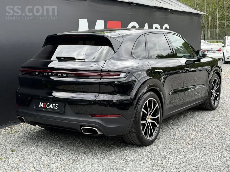 Porsche Cayenne 2023 photo 4