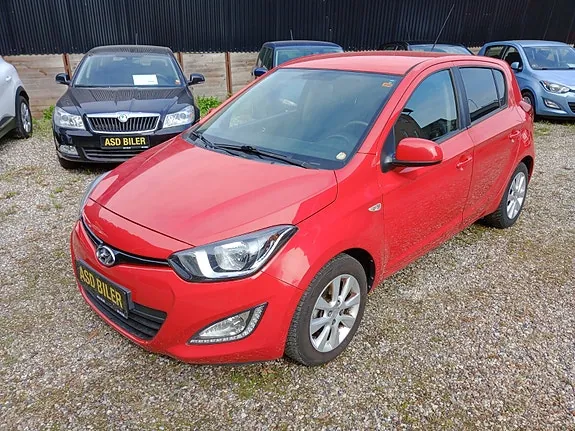 Hyundai I20 2013 photo 3
