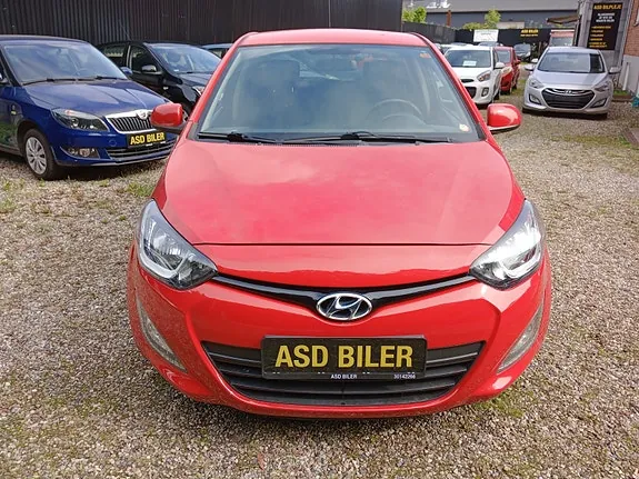 Hyundai I20 2013 photo 2