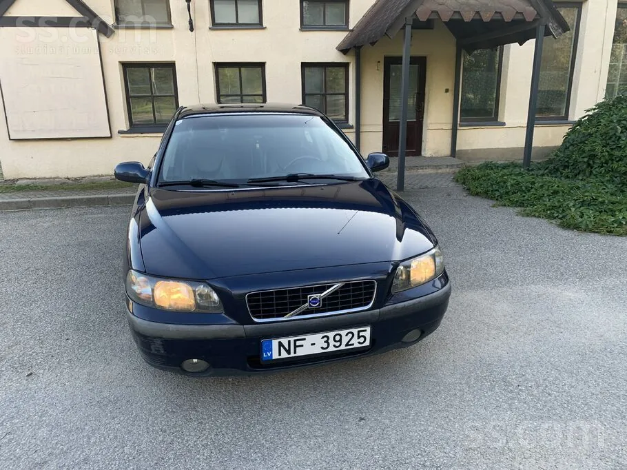 Volvo S60 2002 photo 2