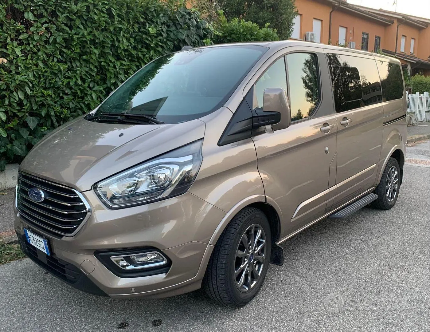 Ford Tourneo Custom 2022 photo 2