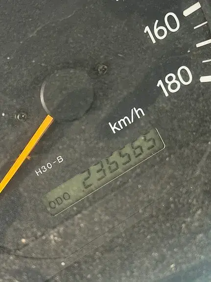 Toyota Hiace 2005 photo 4