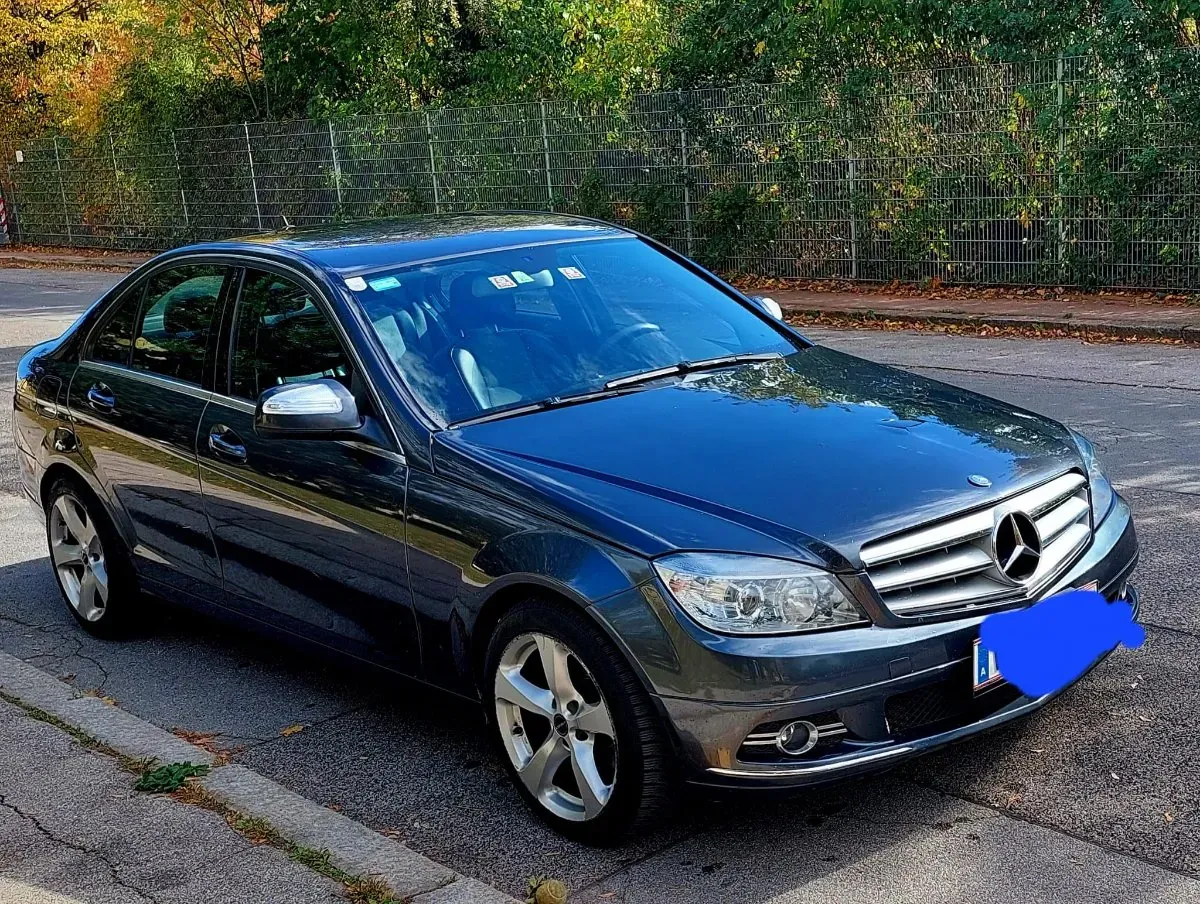 Mercedes-Benz C-Class 2008 photo 2