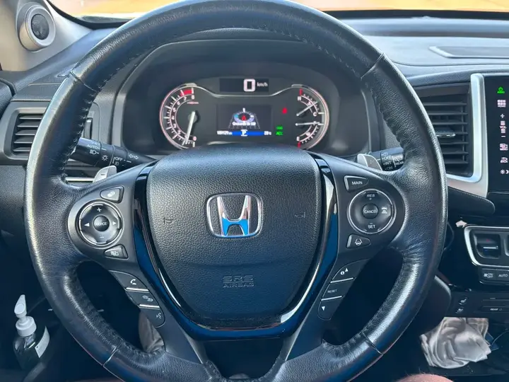 Honda Pilot 2016 photo 2
