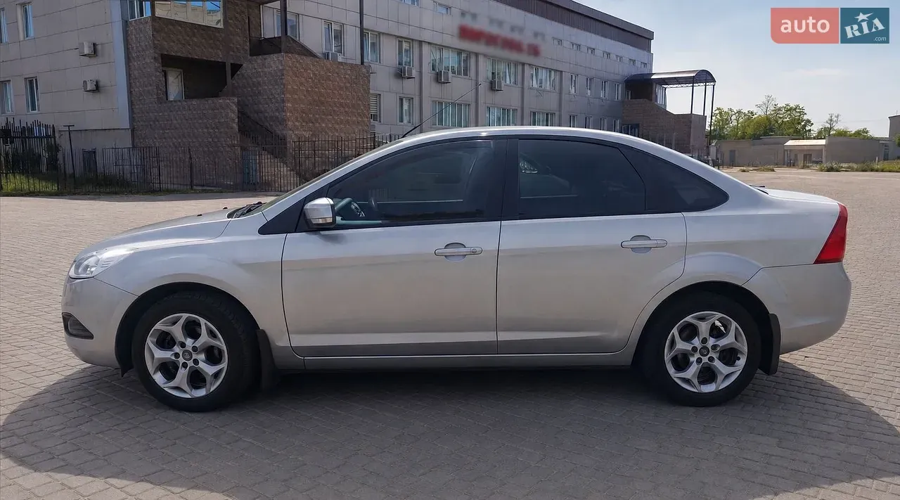 Ford Focus 2010 photo 4