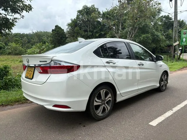 Honda Grace 2017 photo 5