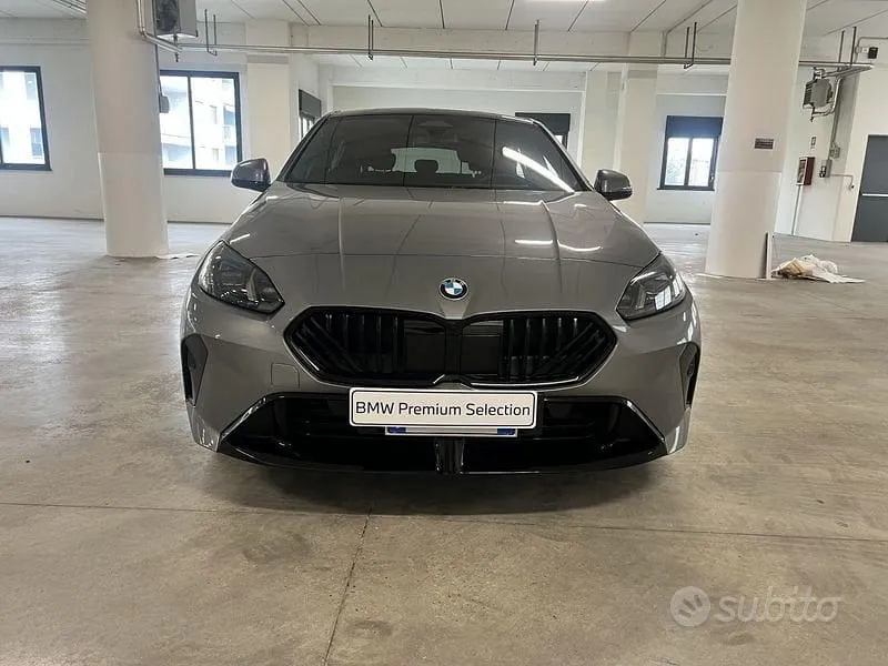 BMW 1 Series 2025 photo 3