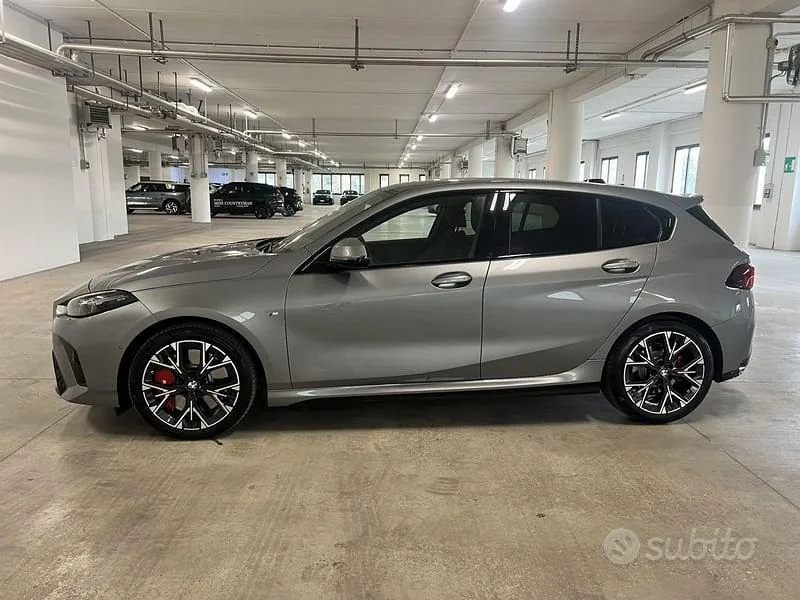BMW 1 Series 2025 photo 5
