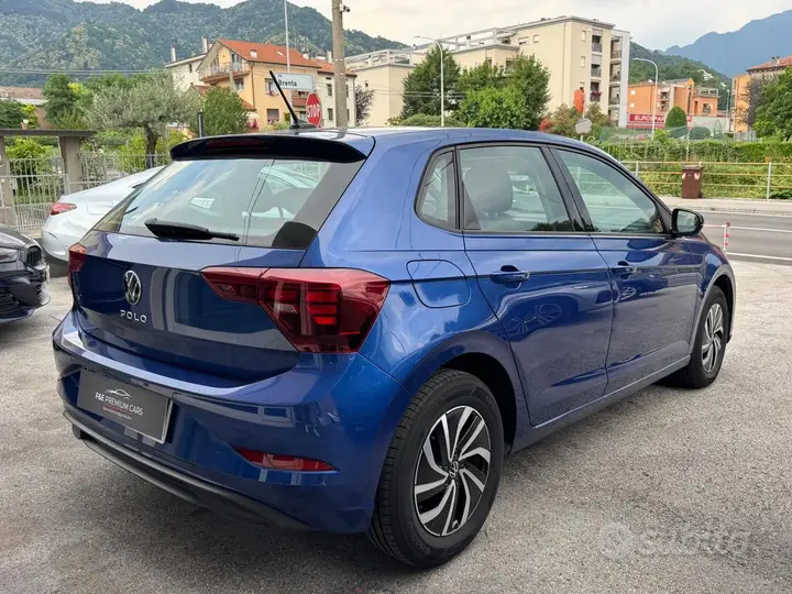 Volkswagen Polo 2023 photo 2