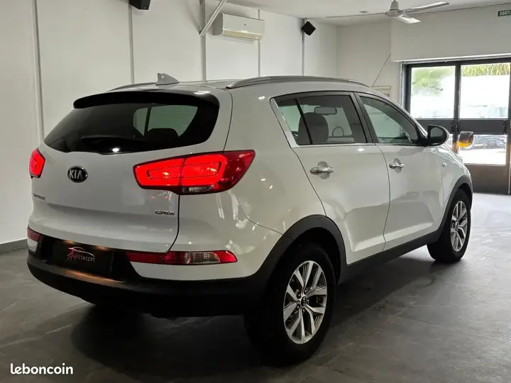 Kia Sportage 2015 photo 2