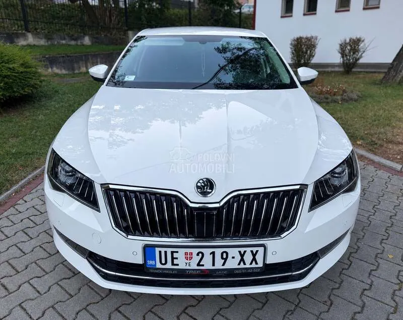Skoda Superb 2017 photo 3