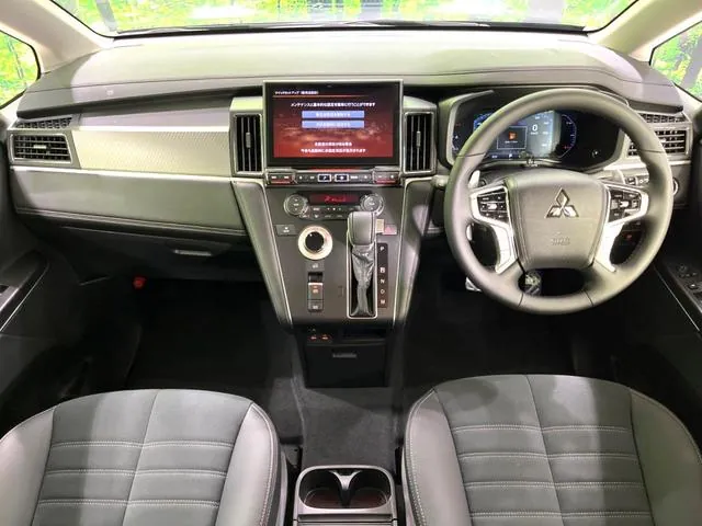 Mitsubishi Delica D 2026 photo 3