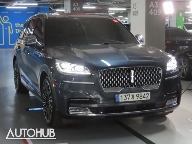 Lincoln Aviator 2022 photo 2