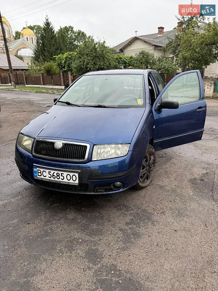 Skoda Fabia 2007 photo 4