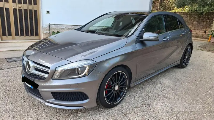 Mercedes-Benz A 180 2013 photo 4